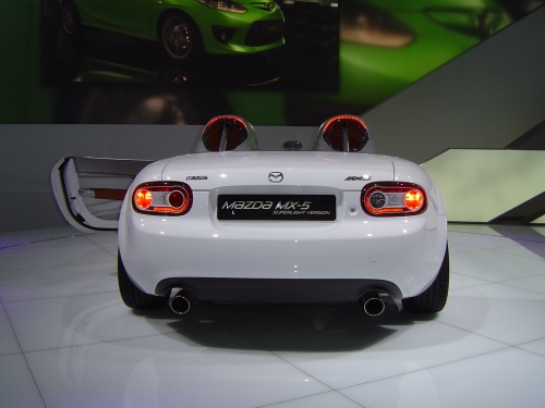 Mazda MX-5 Superlight Version: Auf die Überrollbügel achten!