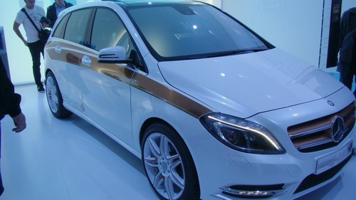 Mercedes-Benz B-Klasse - Front- und Seitenansicht