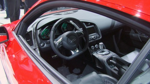 Audi R8 - Innenraum mit Amaturenbrett