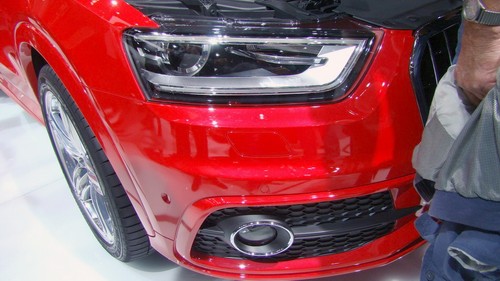 Audi Q3 - S-Line-Frontschürze