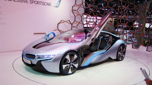 BMW i8 Concept - Front- und Seitenansicht