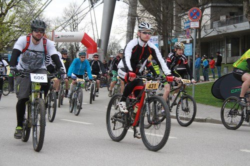 MTB CityBike Marathon München: Alex ist nach dem Startschuss entspannt