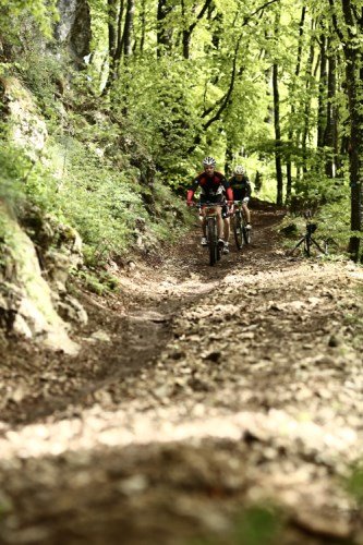 Rocky Mountain BIKE Marathon in Riva del Garda: Schnelle Schotterabfahrt