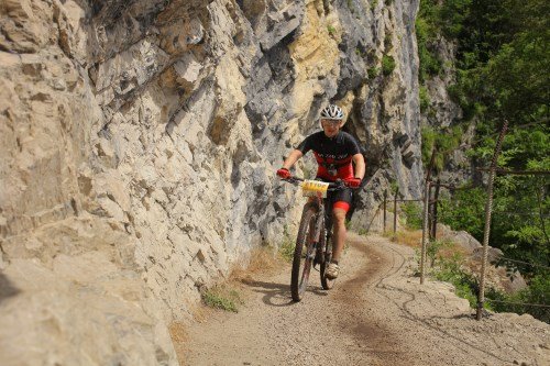 Salzkammergut Trophy 2016 - drei Stunden nach dem Start steht Alex die Erschöpfung ins Gesicht geschrieben