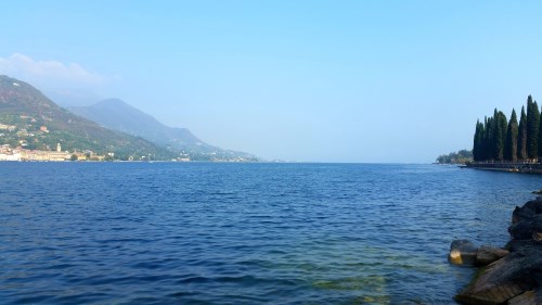 In der Bucht von Saló: Blick Richtung Norden und Saló