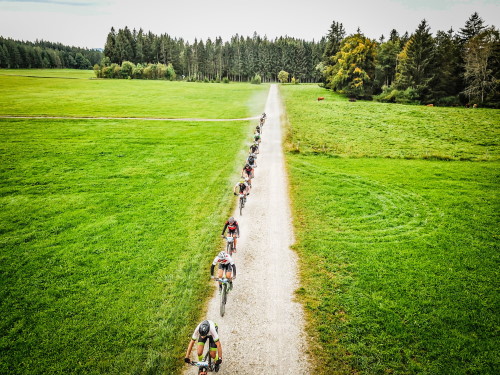 8. Kemptener AUTO BROSCH Bike Marathon - im Windschatten spart man viel Energie