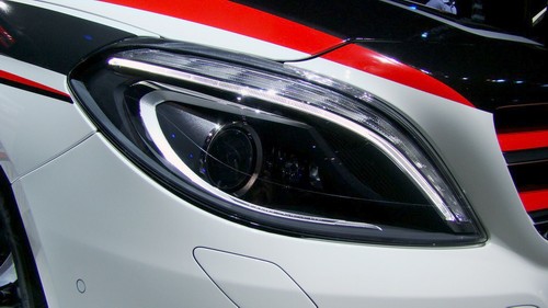 Mercedes-Benz B-Klasse - Frontscheinwerfer mit LED-Tagfahrlich