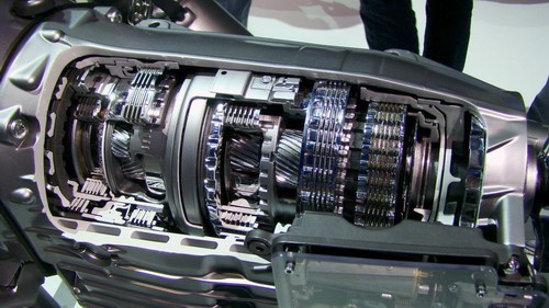V6-Dieselmotor mit BlueTec und 7G-Tronic - eingesetzt im Mercedes-Benz S350 BlueTec
