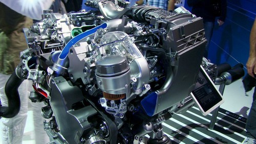 V6-Dieselmotor mit BlueTec und 7G-Tronic - eingesetzt im Mercedes-Benz S350 BlueTec