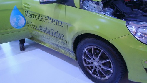 Mercedes-Benz F-Cell World Drive - B-Klasse mit echtem Dreck