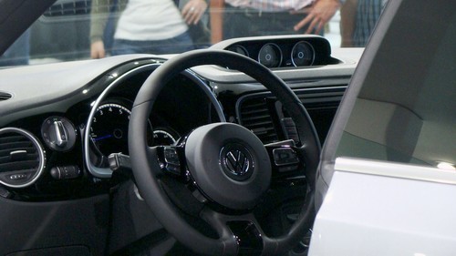 VW Beetle R Concept - Innenraum mit Amaturenbrett