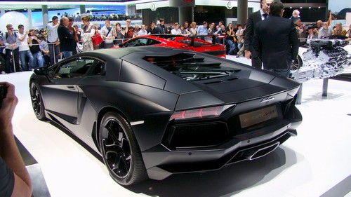 Lamborghini Aventador LP700-4