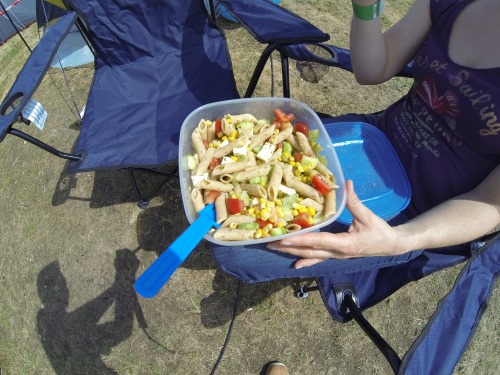 Gegen den Hunger gab es erstmal einen leckeren Nudelsalat