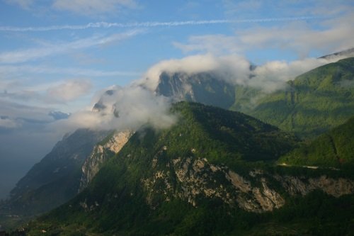 Rocky Mountain BIKE Marathon in Riva del Garda: Erste Sonnenstrahlen an den Bergen