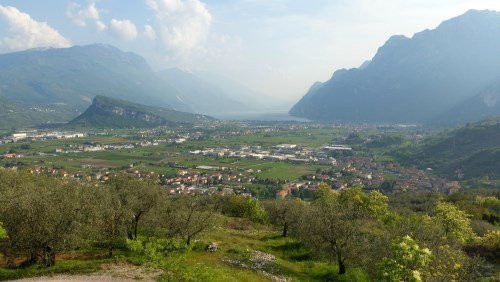 Blick über Riva del Garda