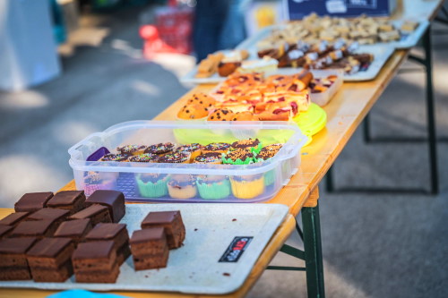 eldoRADo MTB-Marathon - so sah die Zielverpflegung aus, bevor der Alex zugeschlagen hatte... :D