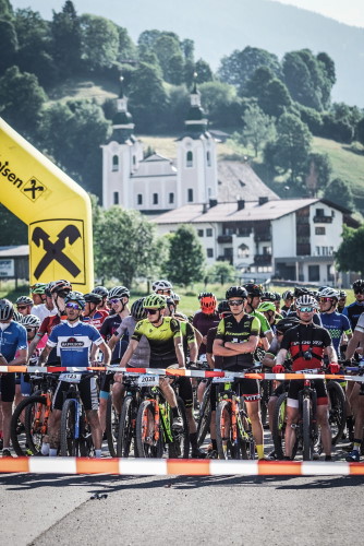 25. KitzAlpBike-Marathon - kurz vor dem Start der Strecke MEDIUM