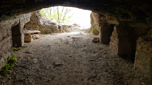 Einer der Tunnel im Monte Brione