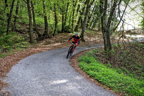 SCOTT BIKE Marathon 2022 in Riva del Garda - unweit nach dem Gipfel auf der Abfahrt