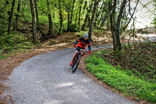 SCOTT BIKE Marathon 2022 in Riva del Garda - unweit nach dem Gipfel auf der Abfahrt