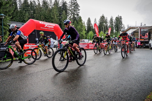 eldoRADo MTB Marathon in Angerberg - kurz nach dem Start von Strecke B und C