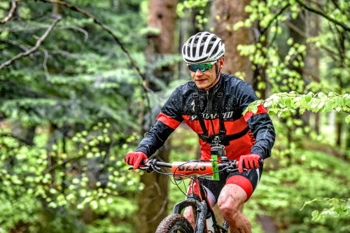 eldoRADo MTB Marathon in Angerberg - Alex ist im ersten Trail hoch konzentriert