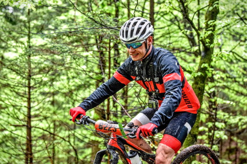 eldoRADo MTB Marathon in Angerberg - Alex ist im ersten Trail hoch konzentriert