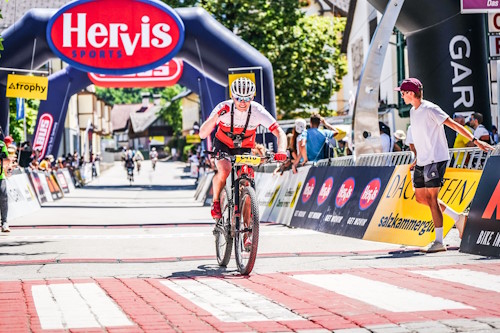 Salzkammergut Trophy in Bad Goisern - Alex ist im Ziel