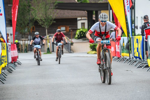 M3 Montafon MTB Marathon Schruns - beim Zielspint alles gegeben und erfolgreich die Konkurrenz hinter sich gelassen