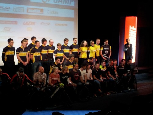 Das Team von Zypernbike, Experts in Speed sowie die Partnerunternehmen