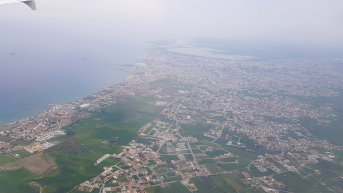 Experts Inline Camp 2020 - Kurz vor der Landung: Larnaca aus der Luft